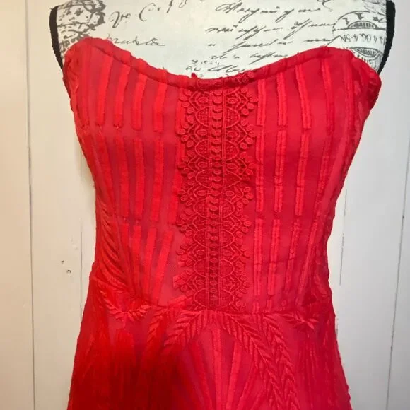 NWT Forever 21 Contemporary Red Lace Strapless Dress Size Large - Picture 3 of 6